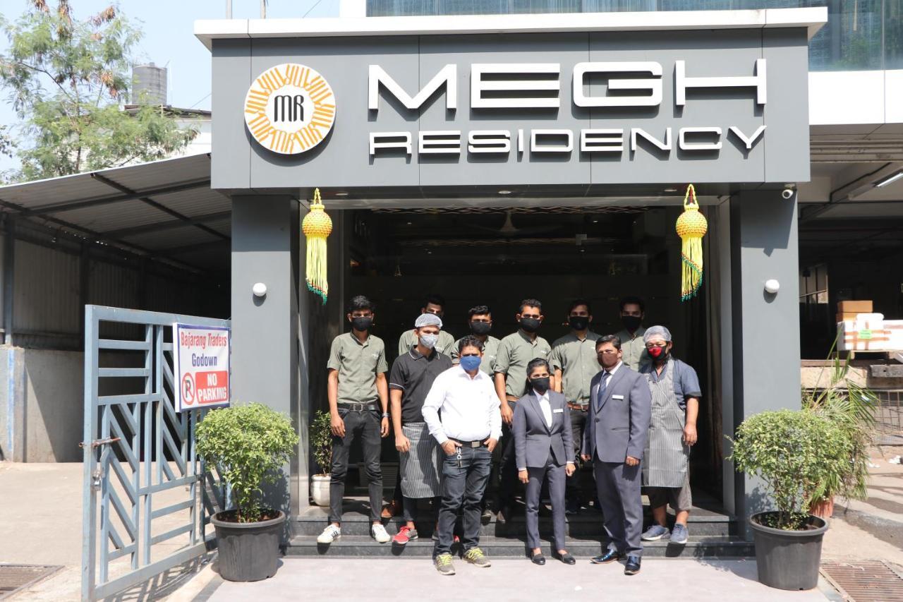 ホテル Megh Residency ナビムンバイ エクステリア 写真