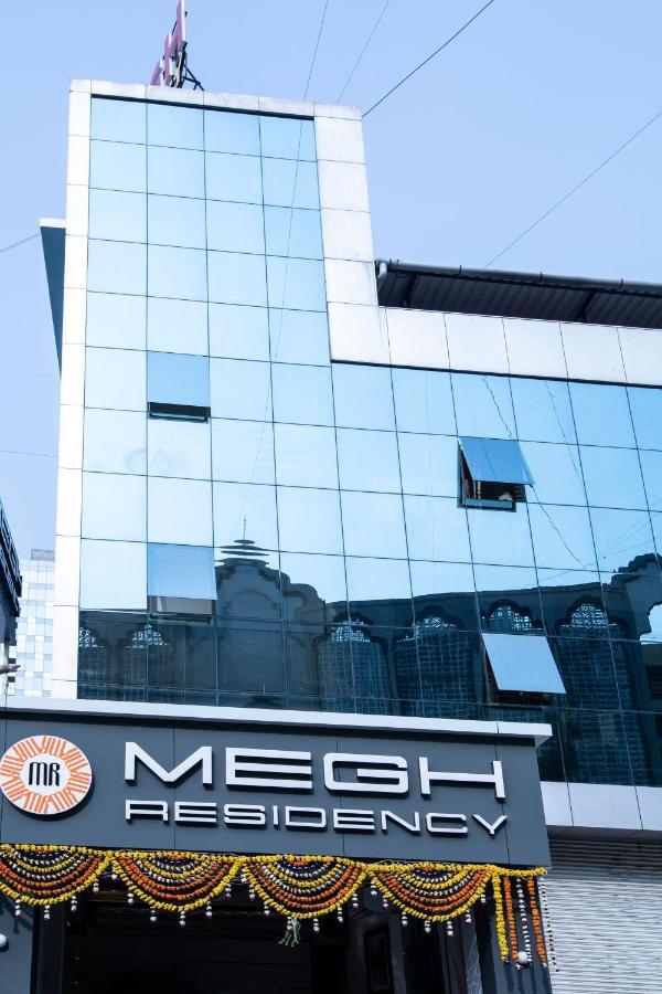 ホテル Megh Residency ナビムンバイ エクステリア 写真